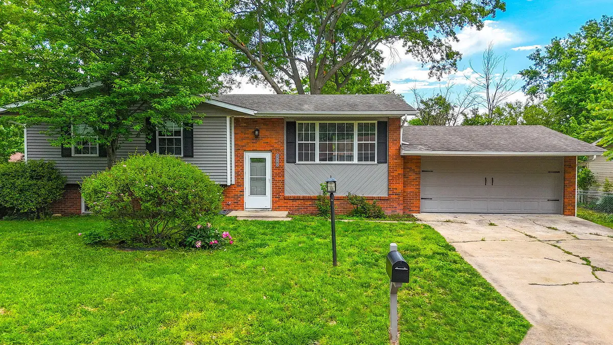 1404 Pickford Pl, Columbia, MO 65203 - #1
