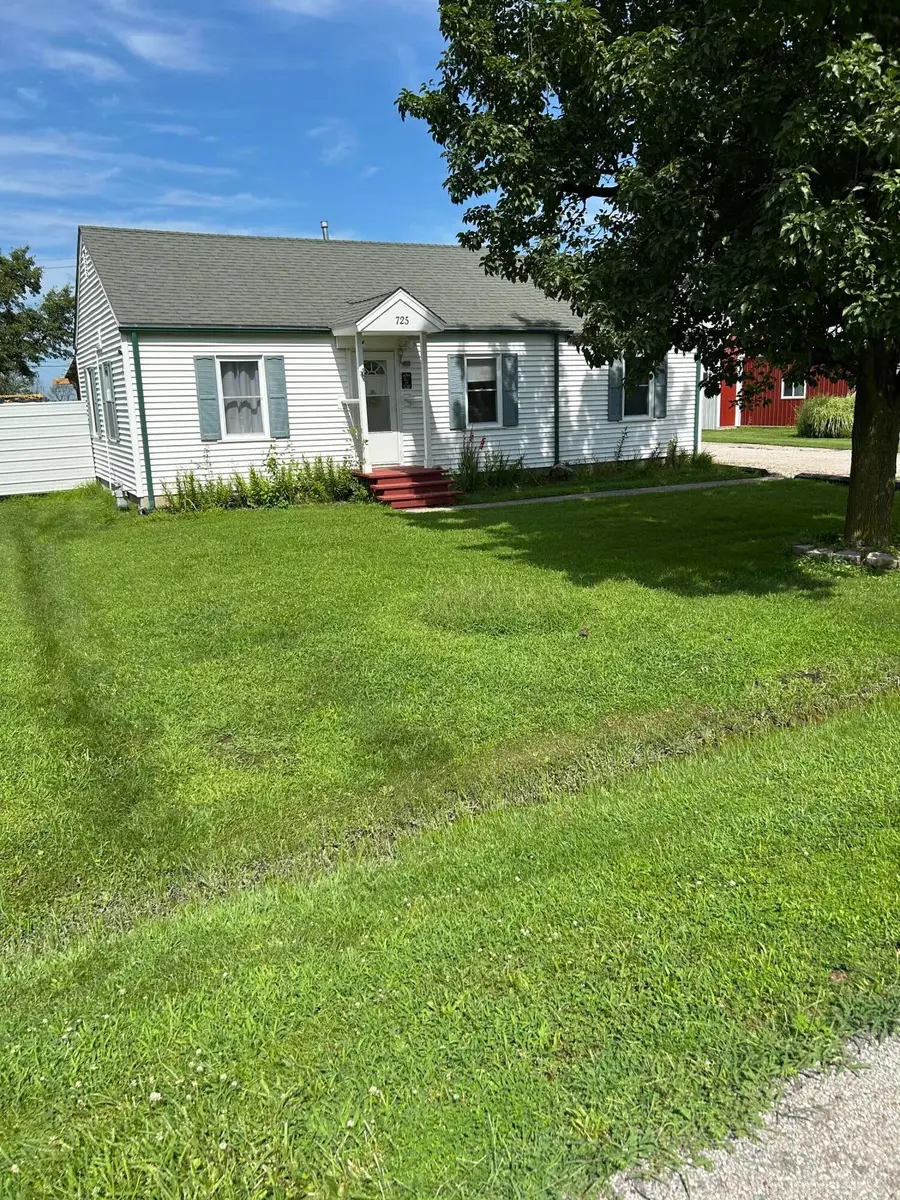 725 N Allen St, Centralia, MO 65240 - #3