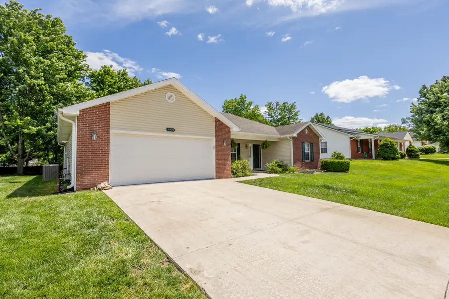 2904 Birchwood Dr, Columbia, MO 65202 - #3