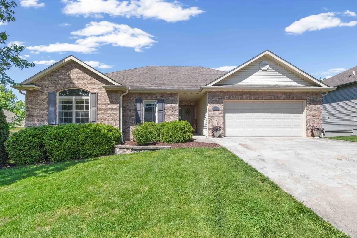 6803 Madison Creek Dr, Columbia, MO 65203 - #1
