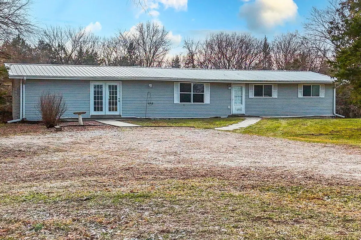 5050 E Woodson Harris Rd, Columbia, MO 65201 - #1