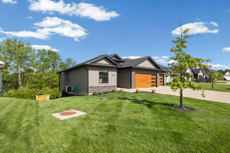 2190 S Coats Ln, Columbia, MO 65203 - #3
