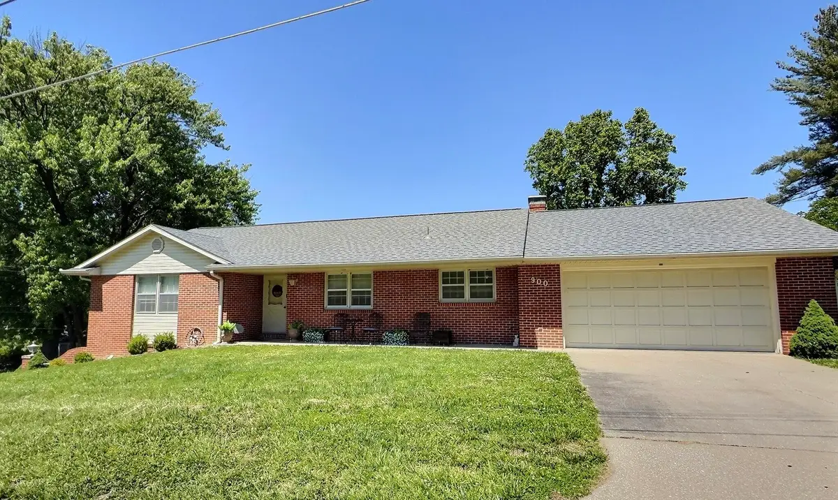900 Smith St, Boonville, MO 65233 - #1