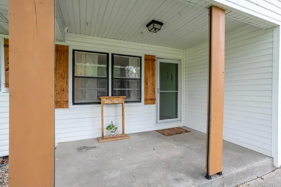 122 N Hwy 124, Hallsville, MO 65255 - #2
