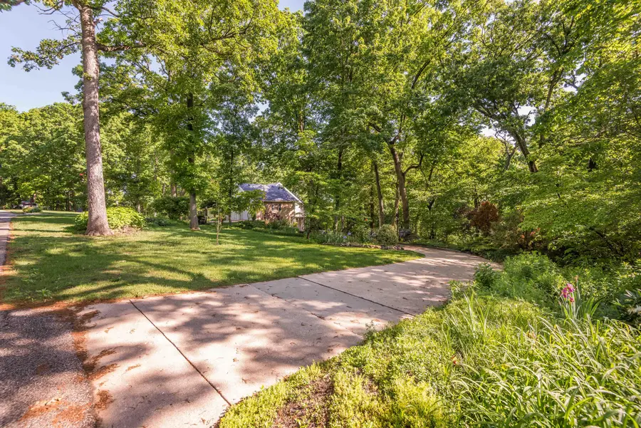 330 Cannondale Rd, Jefferson City, MO 65109 - #3
