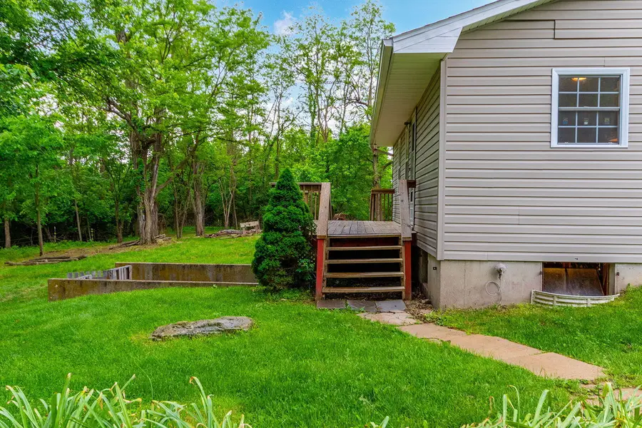 18600 N Route V, Sturgeon, MO 65284 - #3