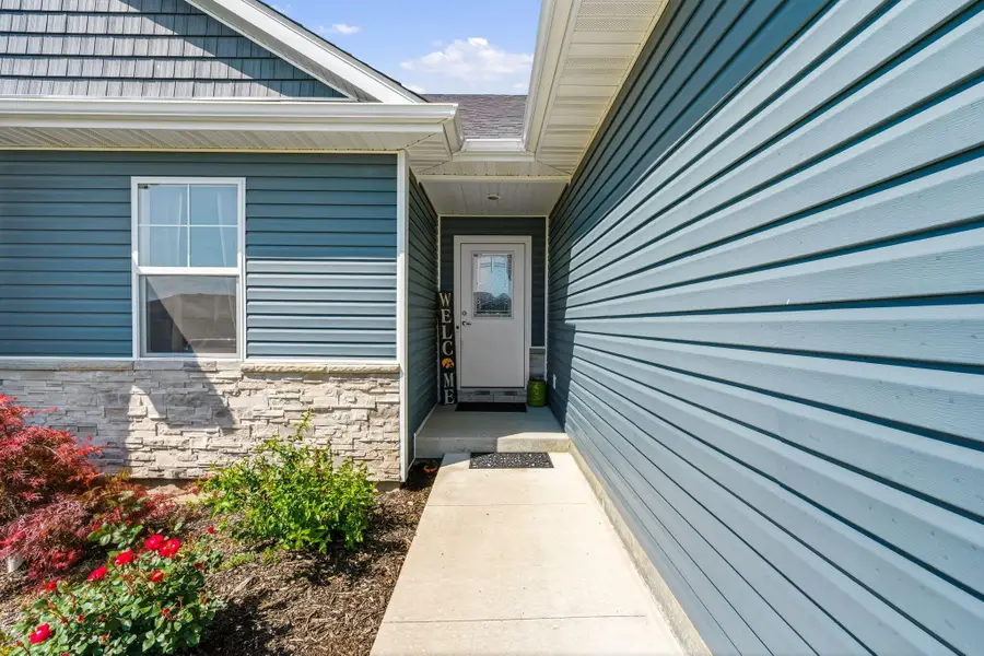 19342 Talon Dr, Boonville, MO 65233 - #2