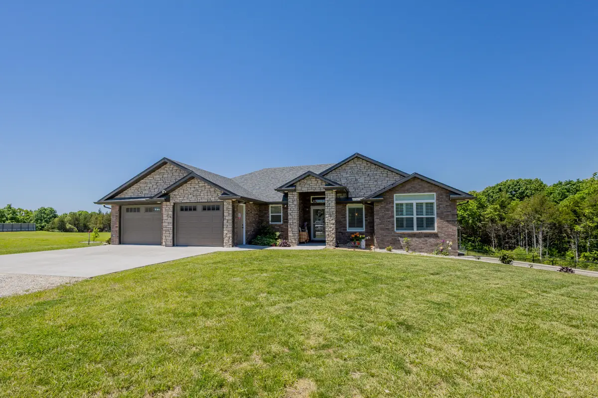 11555 County Road 385, Holts Summit, MO 65043 - #1