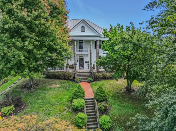410 5th St, GLASGOW, MO 65254