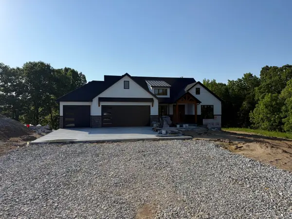 9000 N Highway Vv, COLUMBIA, MO 65202