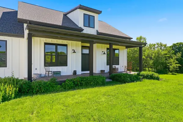 11200 N Route Z, HALLSVILLE, MO 65255