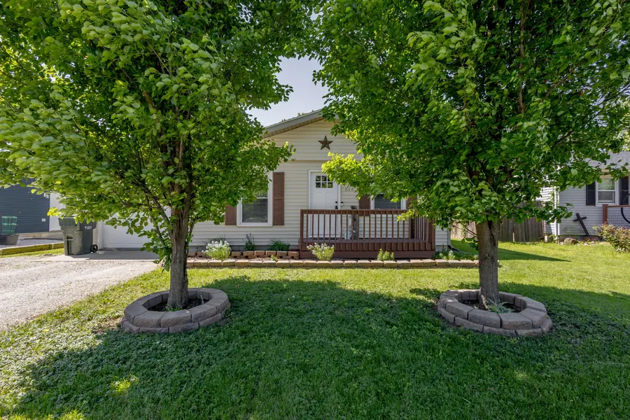 516 Austin St, Moberly, MO 65270 - #2