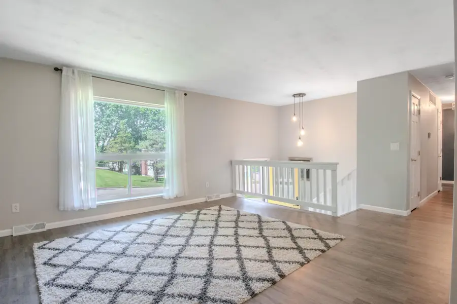 724 Kevin Dr, Jefferson City, MO 65109 - #3
