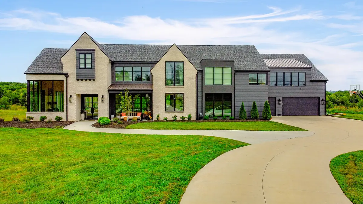 6030 N Locust Grove Church Rd, Columbia, MO 65202 - #1