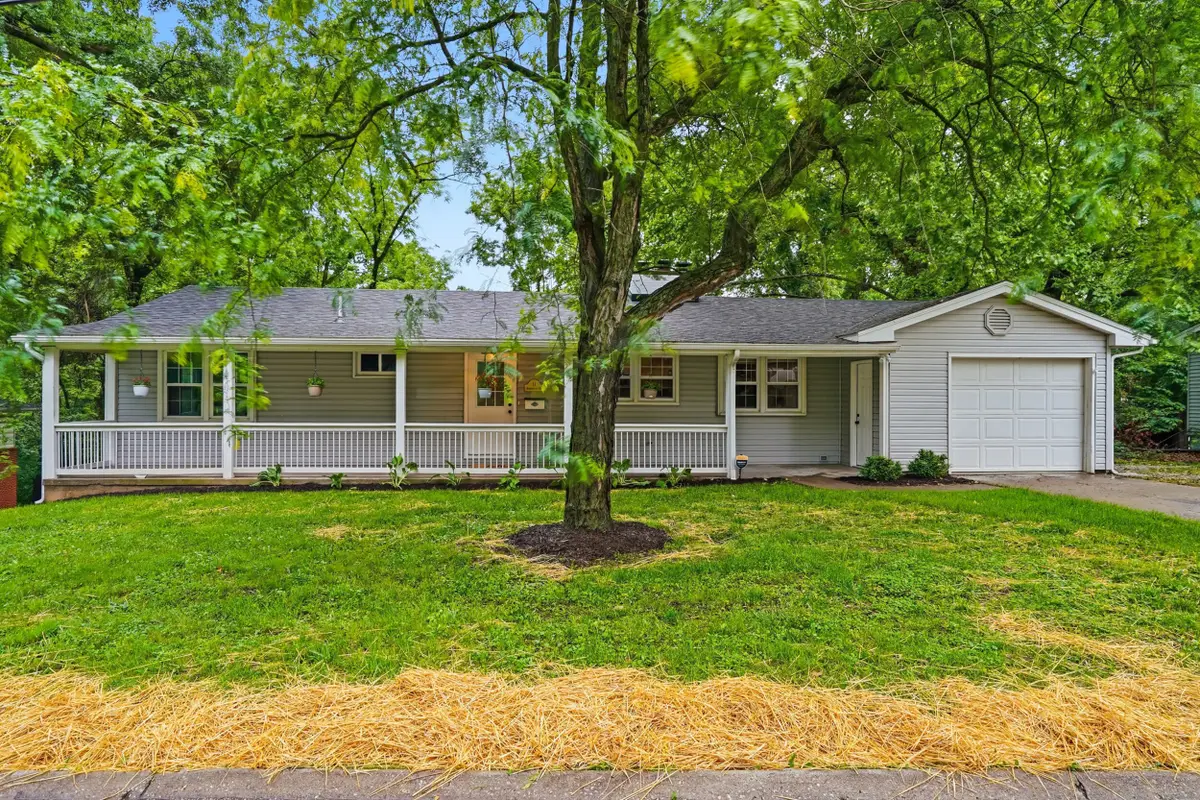 11 Morningside Dr, Boonville, MO 65233 - #1