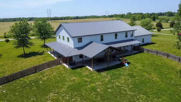 6160 Audrain Road 165, STURGEON, MO 65284