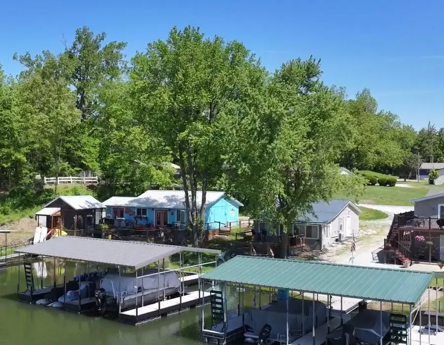 425 W Shore Dr, Cairo, MO 65239 - #2