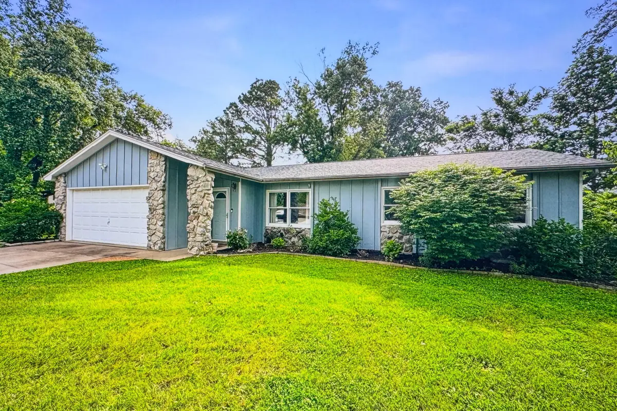 6400 S Gateway Blvd, Columbia, MO 65203 - #1
