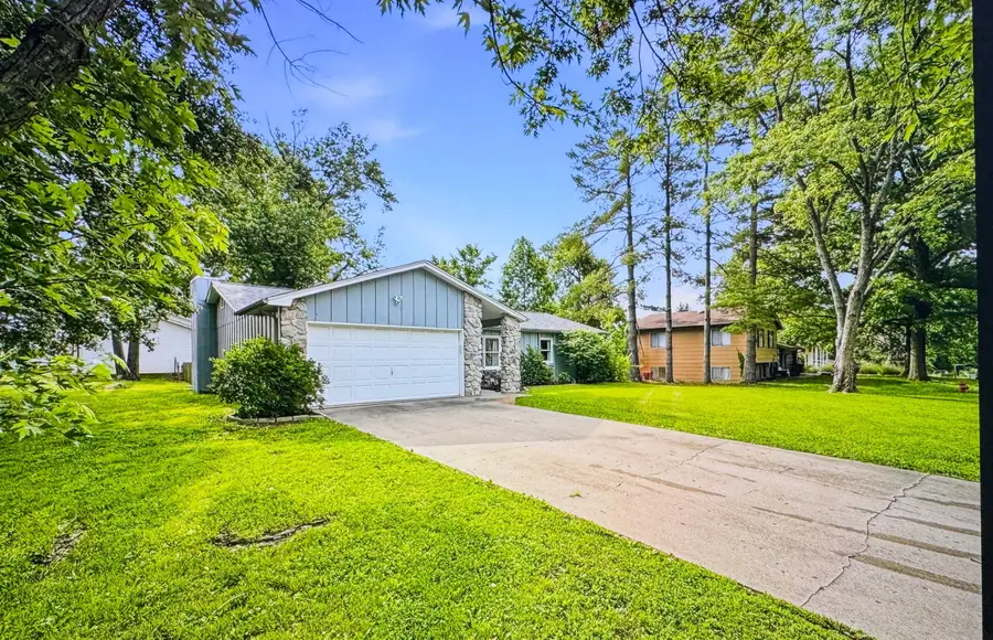 6400 S Gateway Blvd, Columbia, MO 65203 - #2