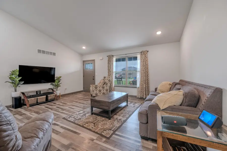 400 Zachary Ct, Holts Summit, MO 65043 - #3