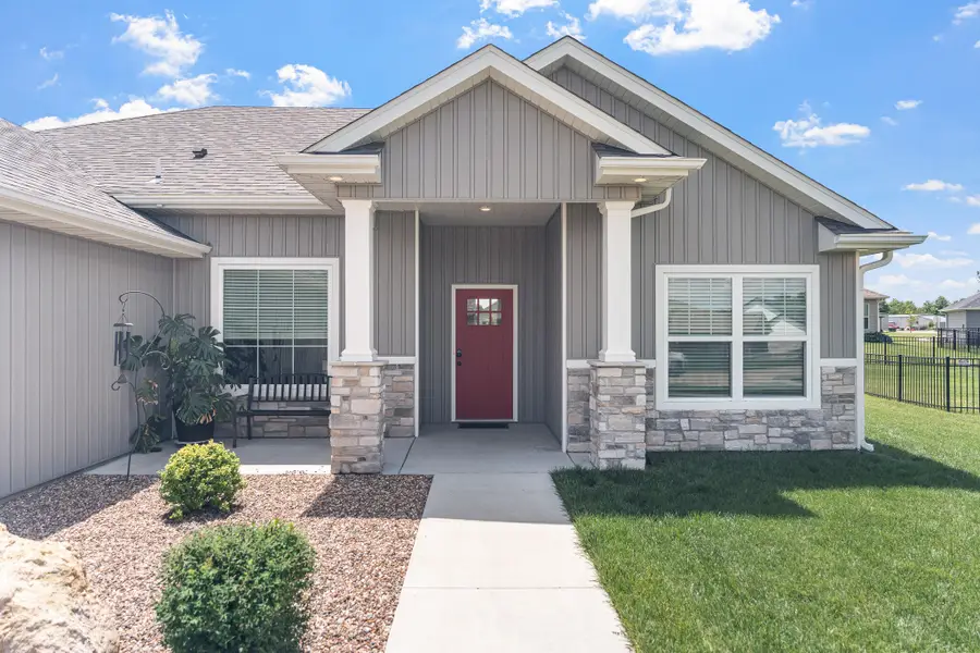14601 Wellstead Dr, Hallsville, MO 65255 - #2