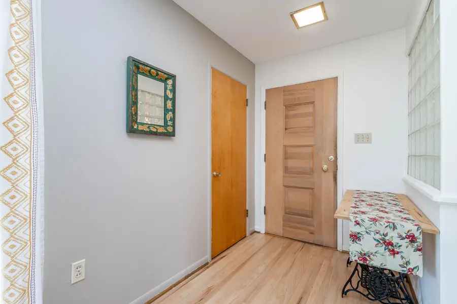 1708 Mcalester St, Columbia, MO 65201 - #3