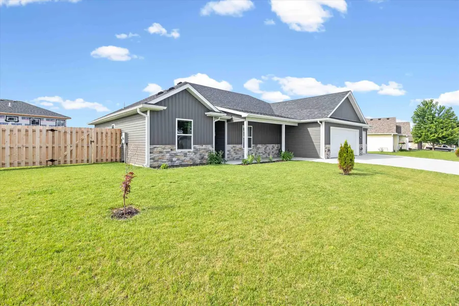 6440 Ruth Ann Ave, Hallsville, MO 65255 - #2