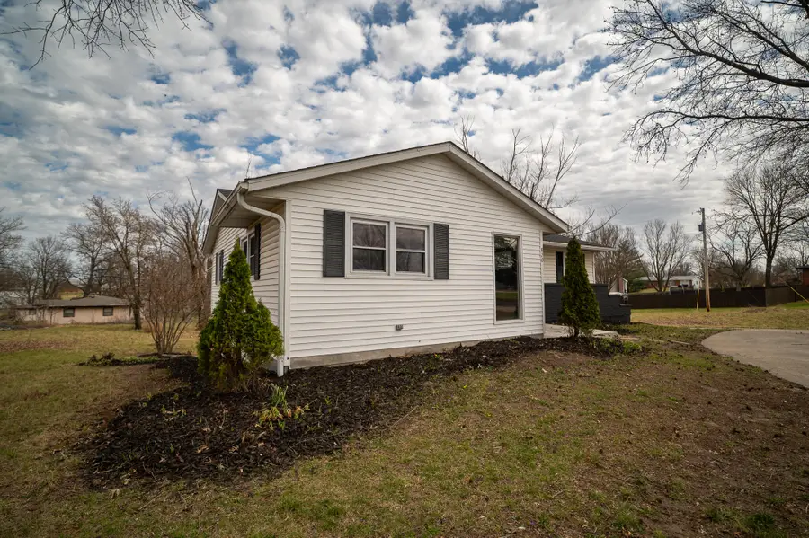 820 N West Park Ln, Columbia, MO 65201 - #2
