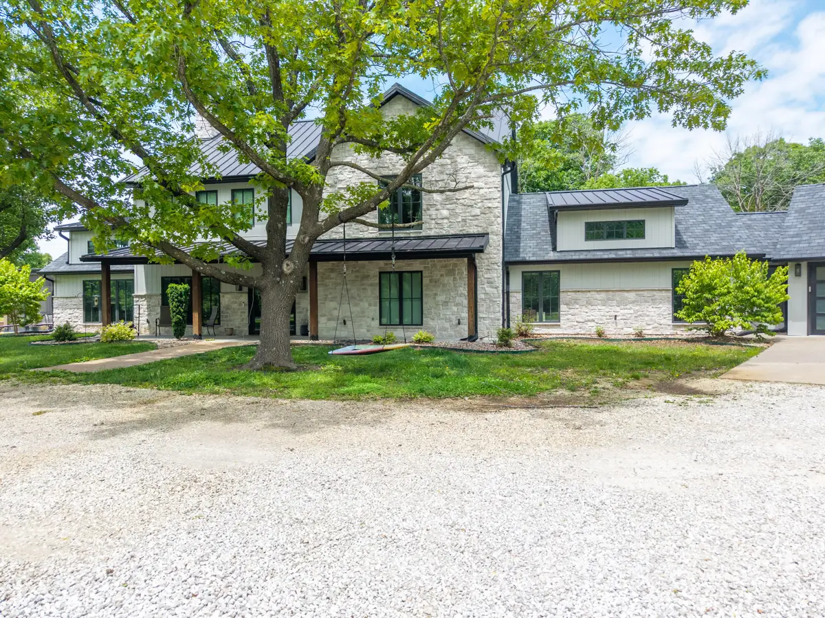 5701 E Flintstone Ln, Ashland, MO 65010 - #1