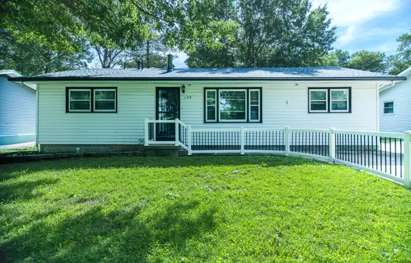 120 Adams St, CENTRALIA, MO 65240