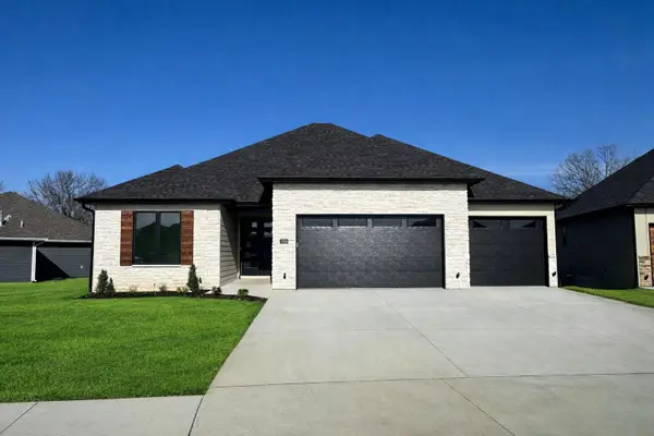 2829 Misty Flower Dr, COLUMBIA, MO 65203