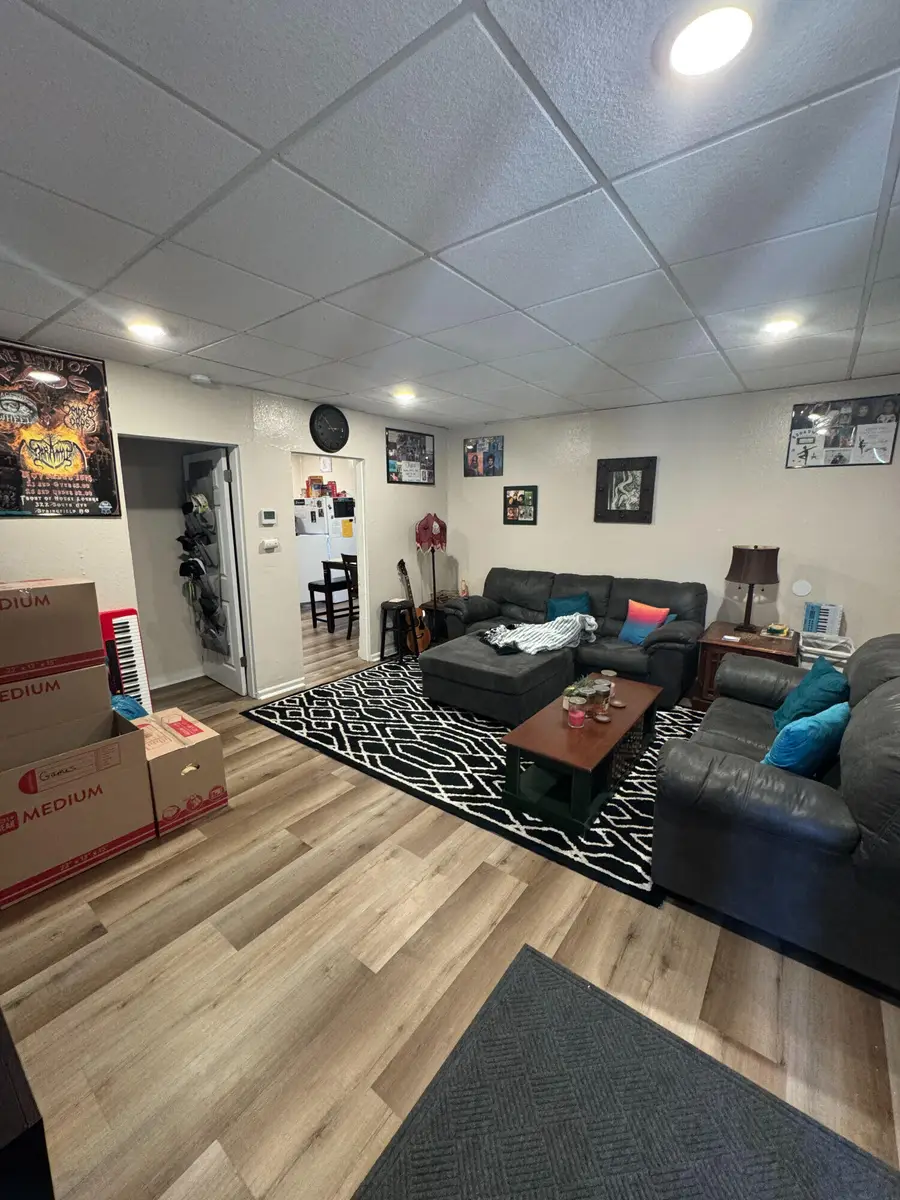 409 N 8th St, Columbia, MO 65201 - #2