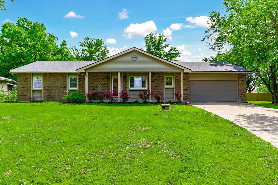 204 Walnut St, Ashland, MO 65010 - #2
