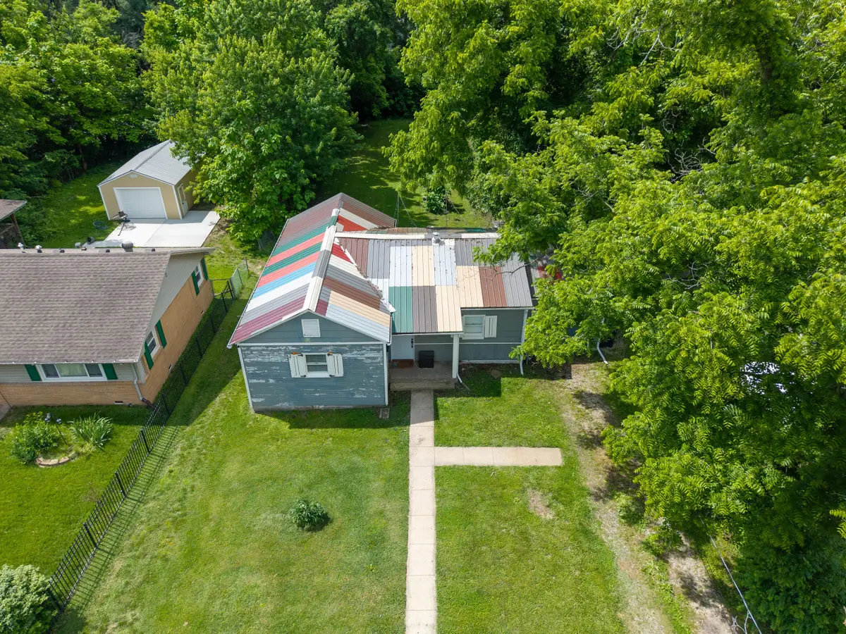 106 W Forest Ave, Columbia, MO 65203 - #1