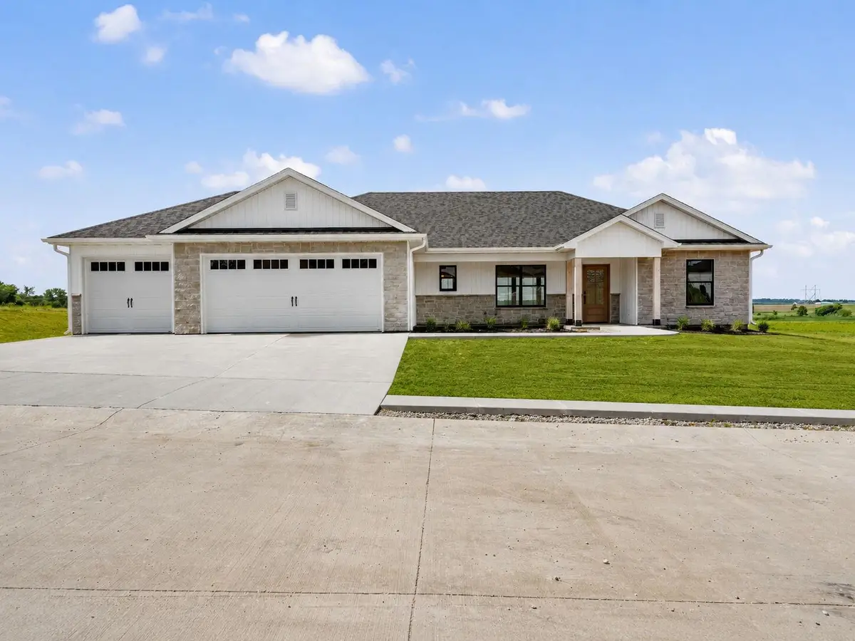 16595 Klinton Dr, Boonville, MO 65233 - #1