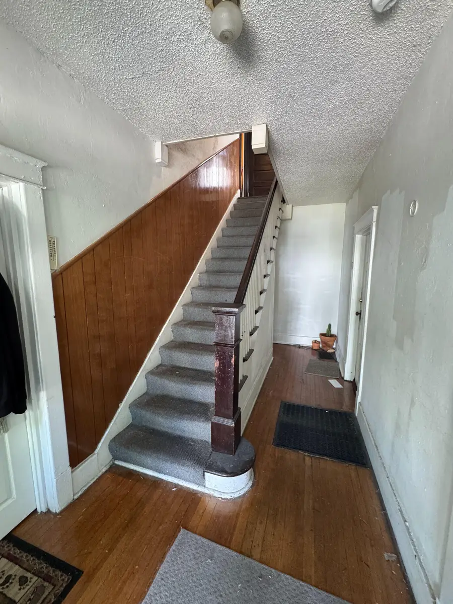 401 N 8th St, Columbia, MO 65201 - #2