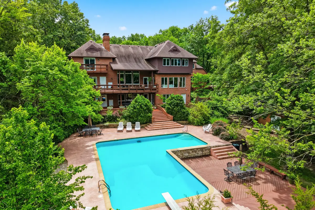 7273 S Hidden Pond Ln, Columbia, MO 65203 - #1