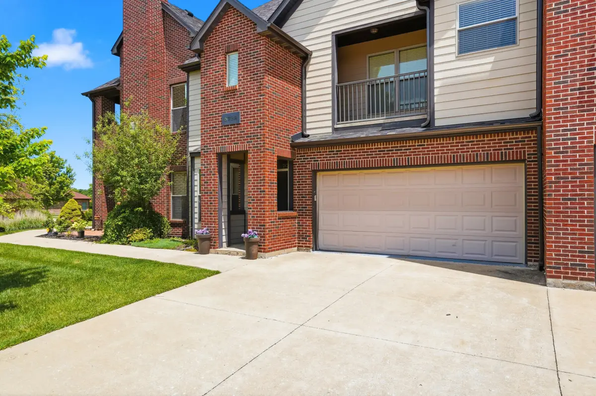 5728 Pergola Dr #203, Columbia, MO 65201 - #1
