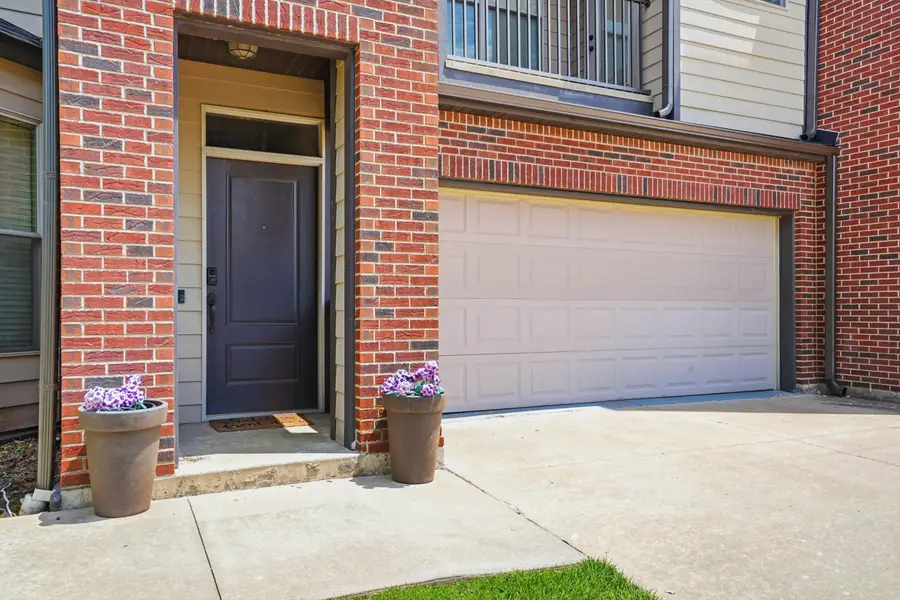 5728 Pergola Dr #203, Columbia, MO 65201 - #2