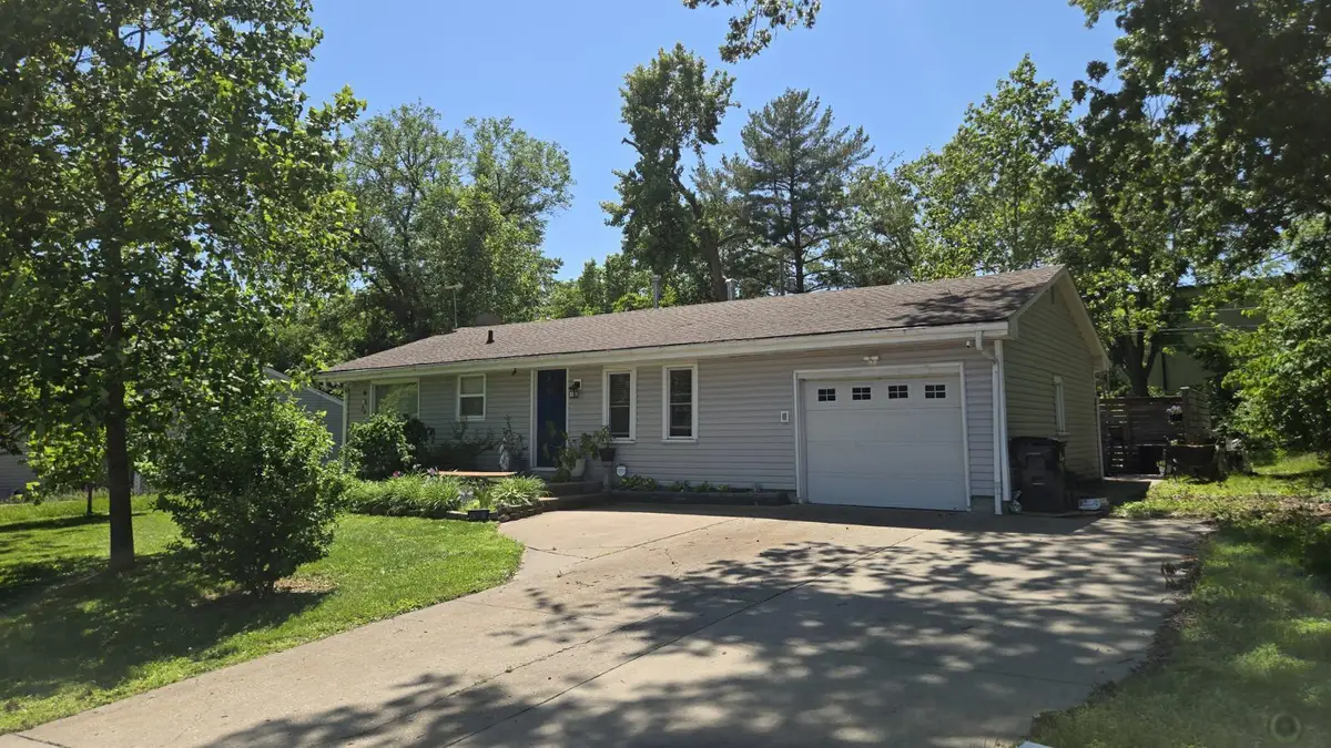 1109 N Eastland Cir, Columbia, MO 65201 - #1