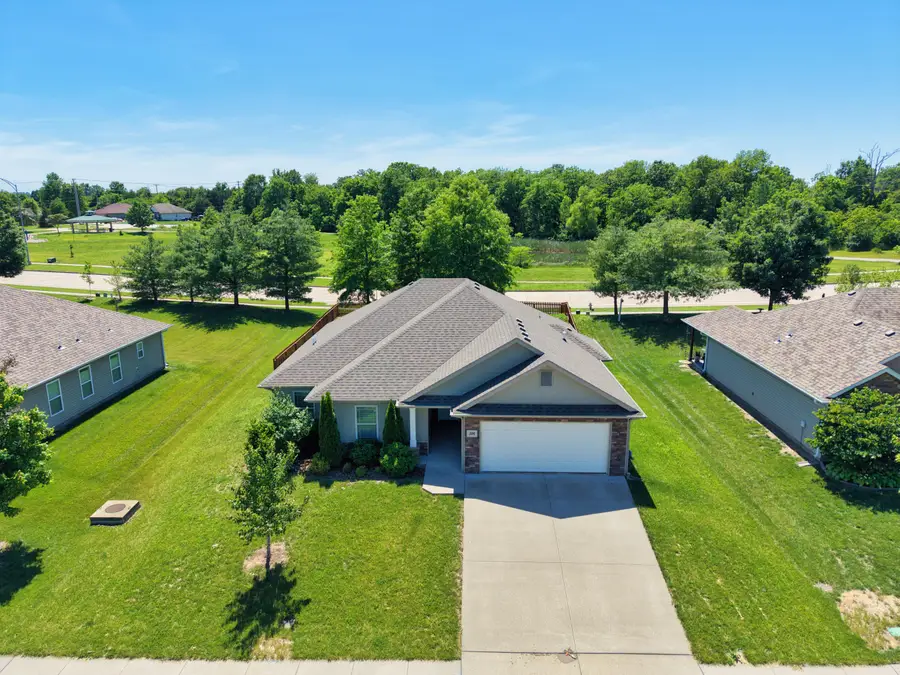 306 Corcoran Dr, Columbia, MO 65202 - #3