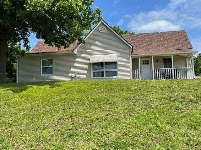 726 Highway 5 And 240, Fayette, MO 65248 - #1