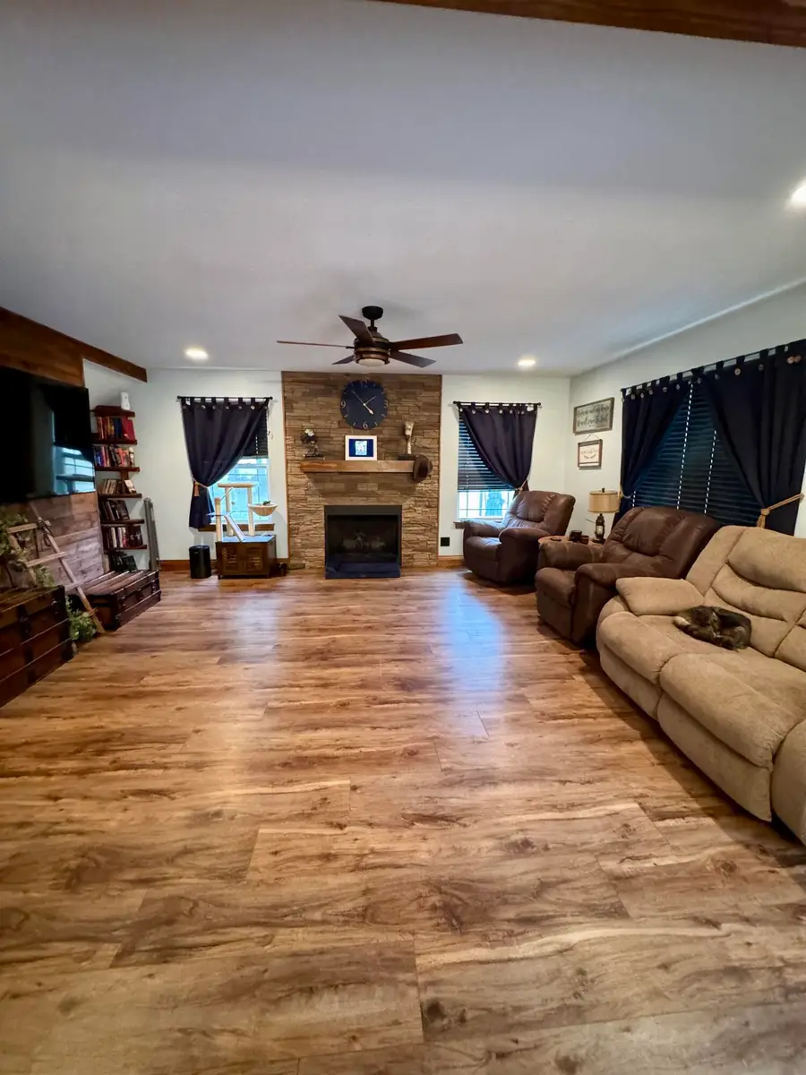 9434 N Boatman Hill Rd, Columbia, MO 65202 - #3