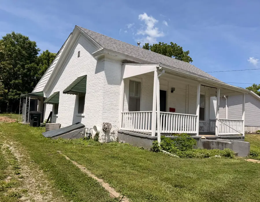 205 W 2nd St, Fulton, MO 65251 - #3