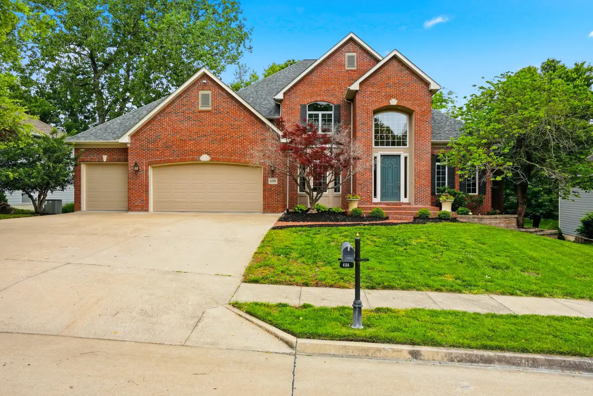 4104 Fall Ridge Dr, Columbia, MO 65203 - #1