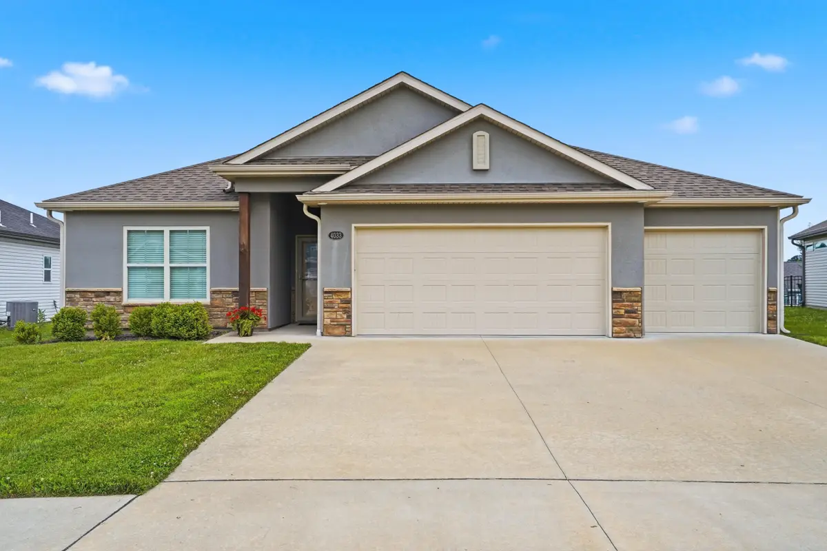 4033 W Perennial Ct, Columbia, MO 65203 - #1