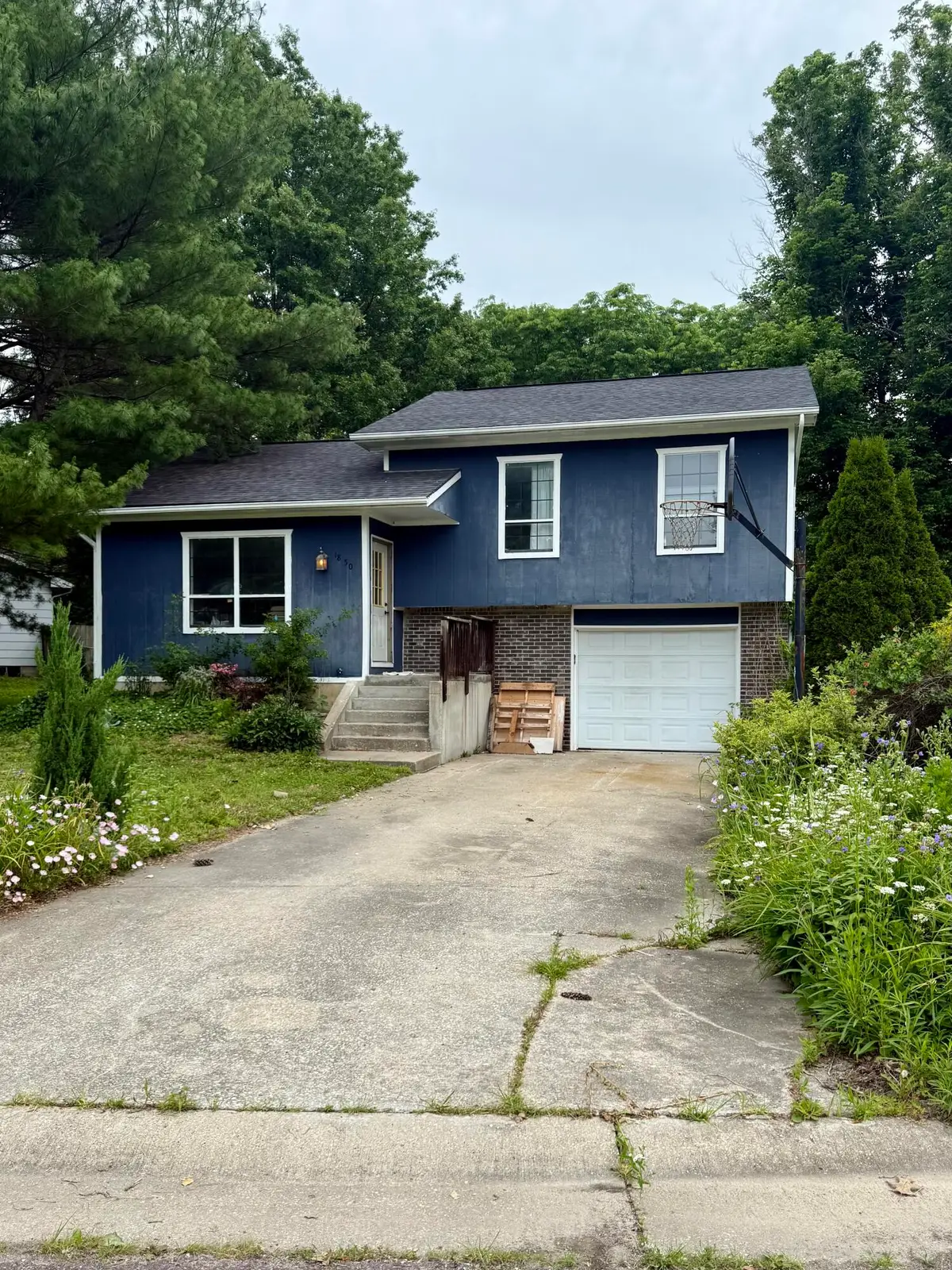 1850 W Amos Dr, Columbia, MO 65203 - #1