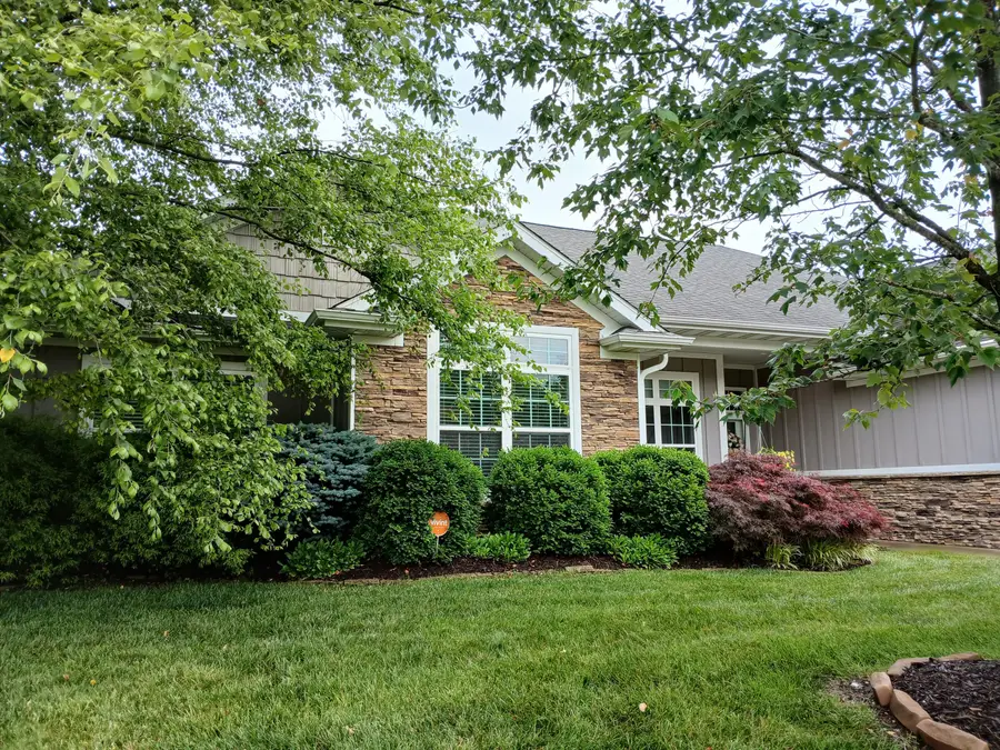 1800 Labrador Dr, Columbia, MO 65203 - #3