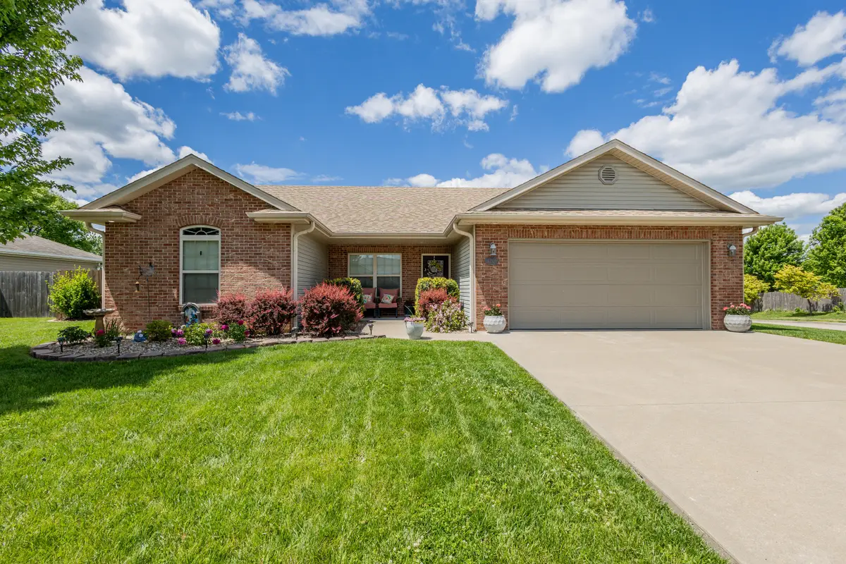 4209 Black Tail Dr, Columbia, MO 65202 - #1