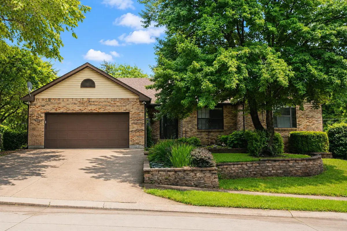 5108 Buckeye Dr, Columbia, MO 65203 - #1